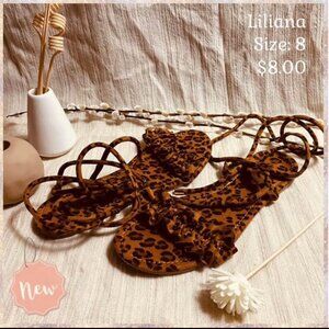Flat sandals